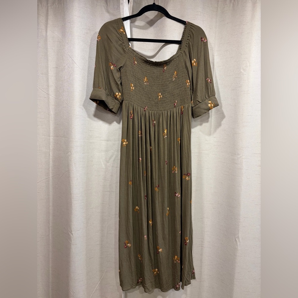 All Worthy by Hunter McGrady Floral Olive Midi Dress